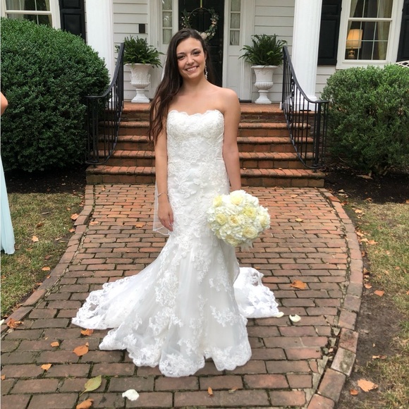 Wedding Dress - Picture 5 of 8